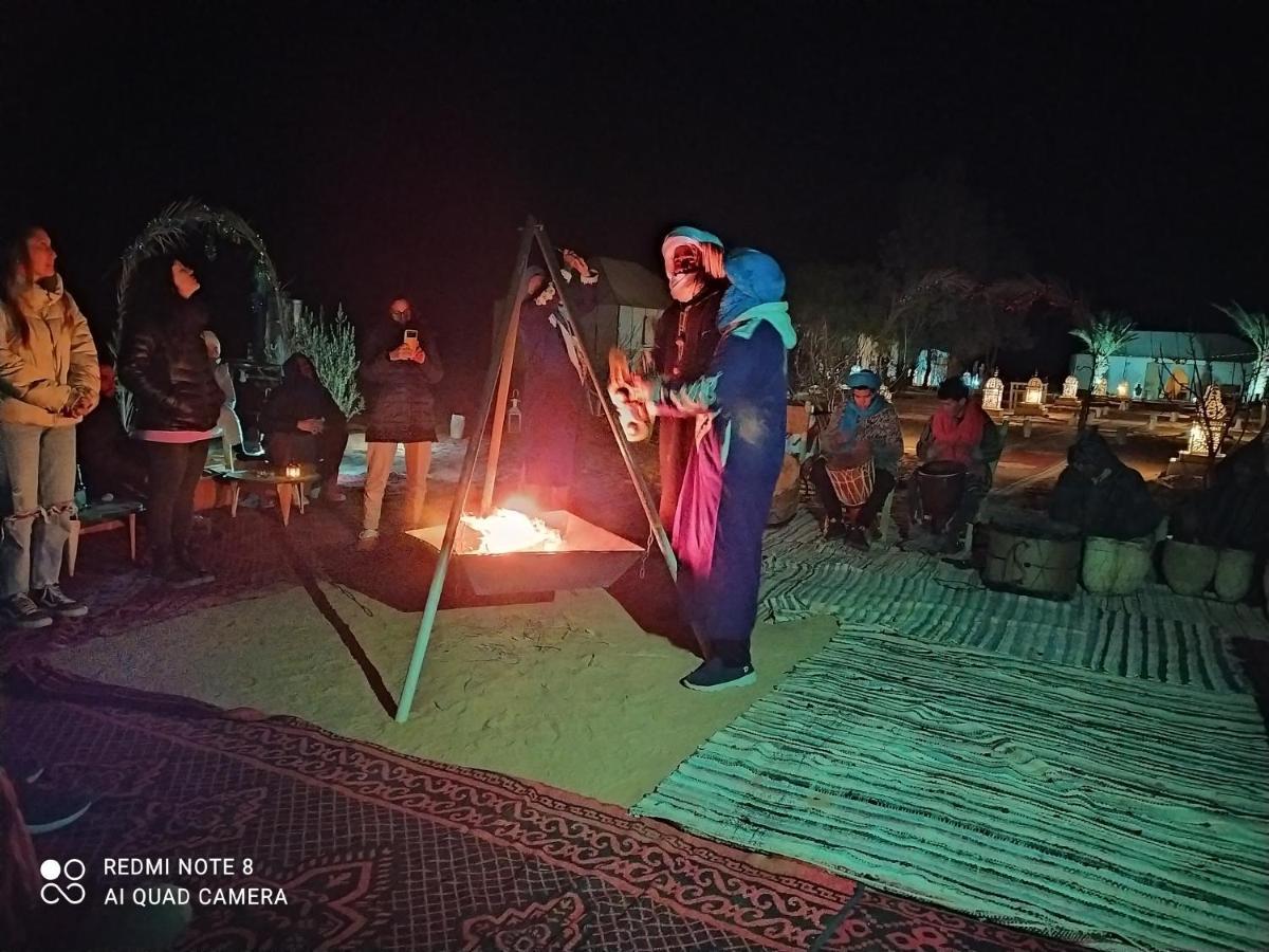 Hotel Berber fire luxury camp à Merzouga Extérieur photo